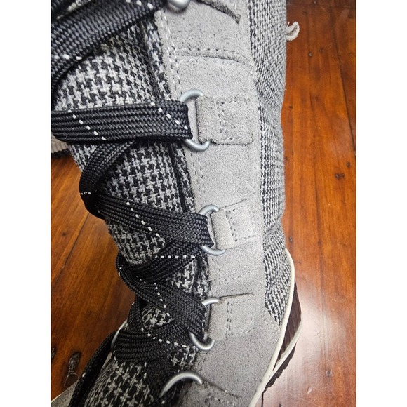 Sorel Women's Tofino II‎ Gray Houndstooth Winter Snow Boots Lace Up Tall 6.5 - Picture 9 of 10